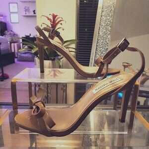 Steve Madden Bow Tie Patent Leather Kitten Heel Strappy Sandal